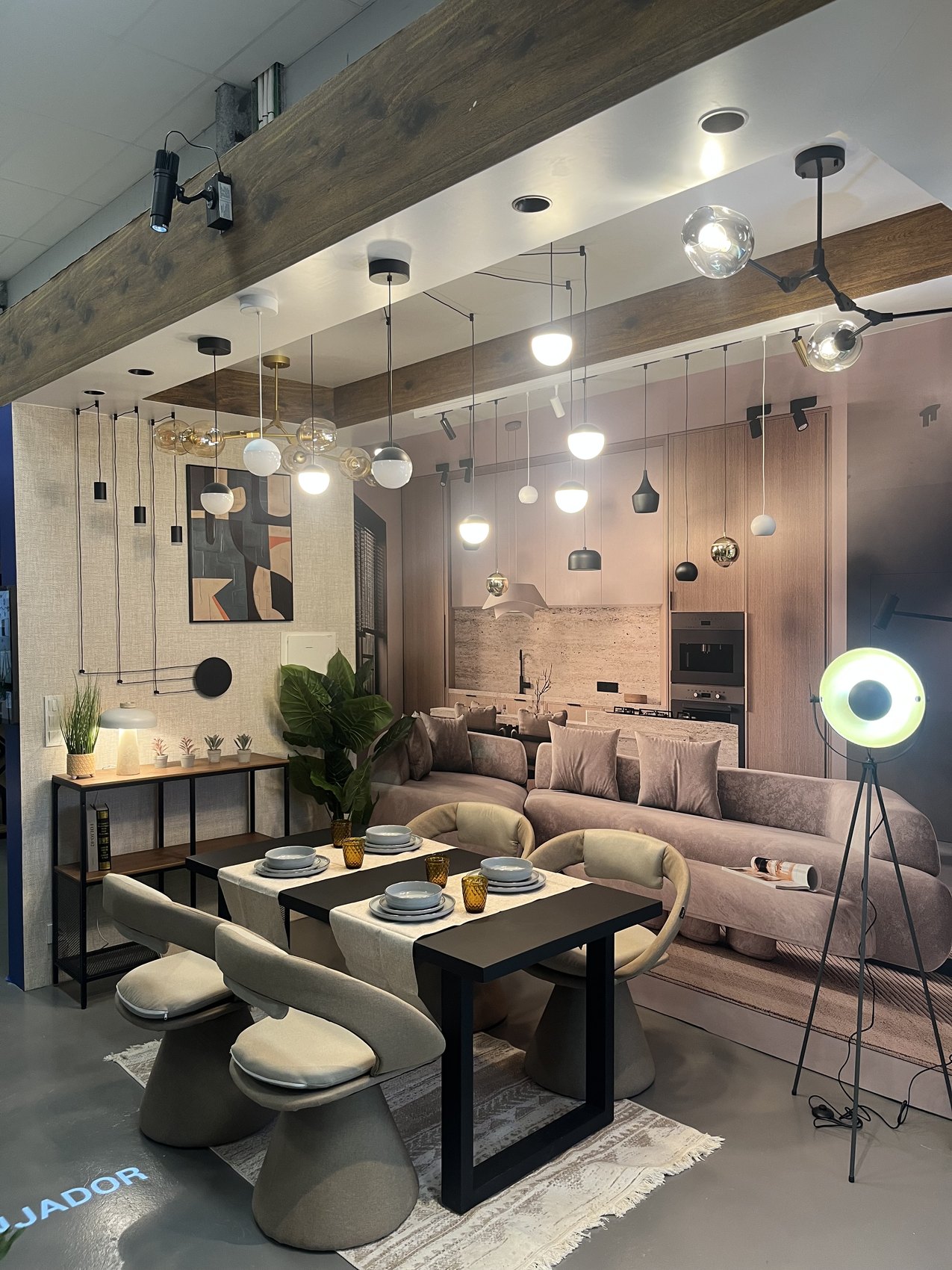 Showroom de Girona — fotografía real